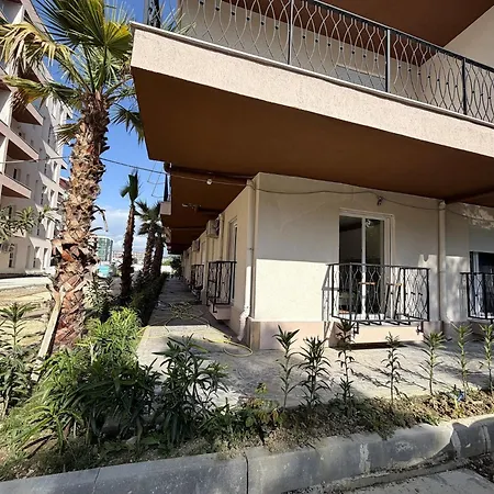 Beachfront Lägenhet Golem (Tirana)